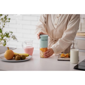 コードレスブレンダー アイリスオーヤマ