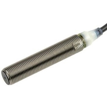 近接センサ バレル形 検出範囲 4 mm ねじの呼び M12 x 1 埋込型 1kHz omron(オムロン)
