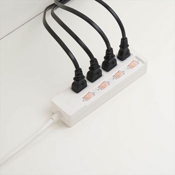 Y02KN445WH 個別スイッチ付抜け止めタップ4個口 1個 ヤザワ