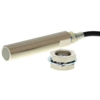 誘導型近接センサ バレル形 検出範囲 2 mm ねじの呼び M12 omron(オムロン)
