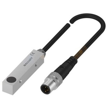 誘導型近接センサ ブロック形 検出範囲 1.6 mm ねじの呼び M8 x 1 Flush BALLUFF