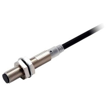 近接センサ バレル形 検出範囲 4 mm ねじの呼び M8 x 1 Flush IO-Link omron(オムロン)