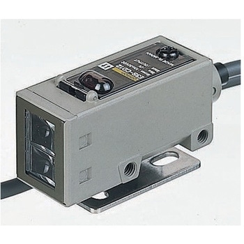 光電センサ ブロック形 検出範囲 3 m omron(オムロン)