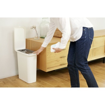 開けても防臭ペール リス