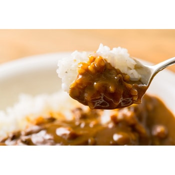[冷蔵]チャンピオンカレー 中辛 - チャンピオンカレー