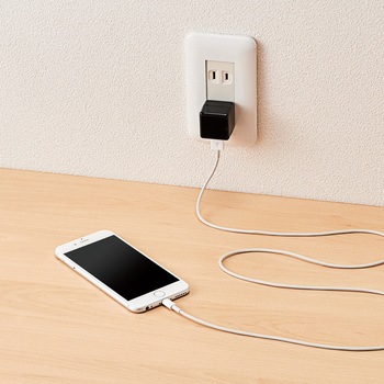 スマホ充電器 AC充電器 1A出力 USB×1ポート 小型 USBコンセント タブレット iPod iPhone エレコム