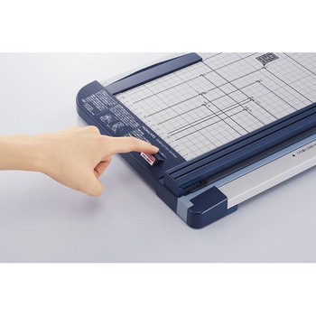 ペーパーカッター20枚切り チタン コクヨ