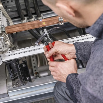 ケーブルカッター ステップカットXL KNIPEX(クニペックス)