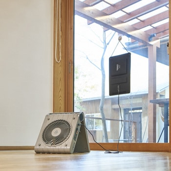 ソーラー充電器 アピックス