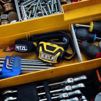アリア R PETZL
