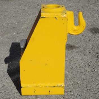 5”クロスバー用ライザーブラケット(片側) Miller Industries
