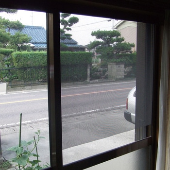窓用遮光・遮熱メッシュシート ファミリー・ライフ