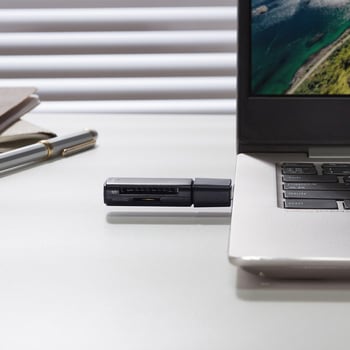 カードリーダー_USB 5Gbps サンワサプライ