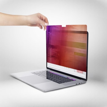 覗き見防止プライバシーフィルター/ゴールド仕上げ/16インチMacBook Pro 2021/2023対応/351x229mm/視野角60度/両面使用/ブルーライトカット/パソコンディスプレイ 液晶保護 フィルム StarTech.com