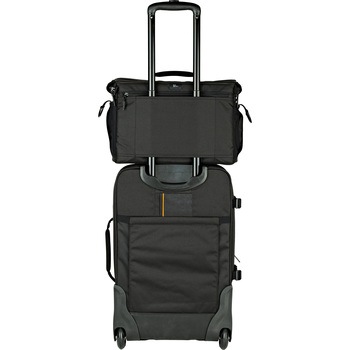 カメラ用ショルダーバッグ ノバAW2II Lowepro