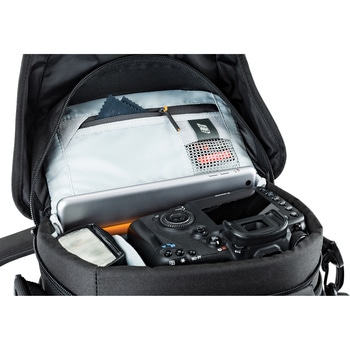 カメラ用ショルダーバッグ ノバAW2II Lowepro