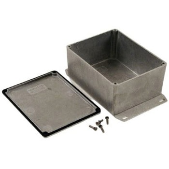 Hammond， アルミダイキャスト合金， 高さ：56 mm， 奥行き：119 mm 1590WCF HAMMOND
