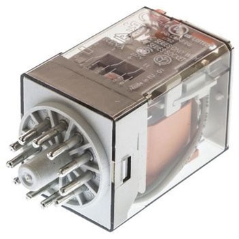 Finder パワーリレー 230V ac， 3c接点 プラグイン タイプ FINDER