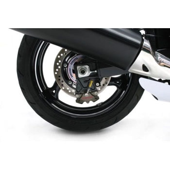 1470093B リア キャリパーサポート [BLK] (BREMBO 2P&STDローター径) 1