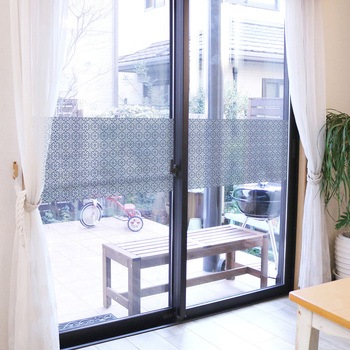 空気が抜けやすい窓飾りシート/プリントタイプ 明和グラビア