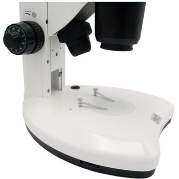 長作動距離三眼ズーム実体顕微鏡 八洲光学工業