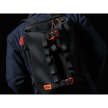モトバックパック メットイン 容量28L DOPPELGANGER