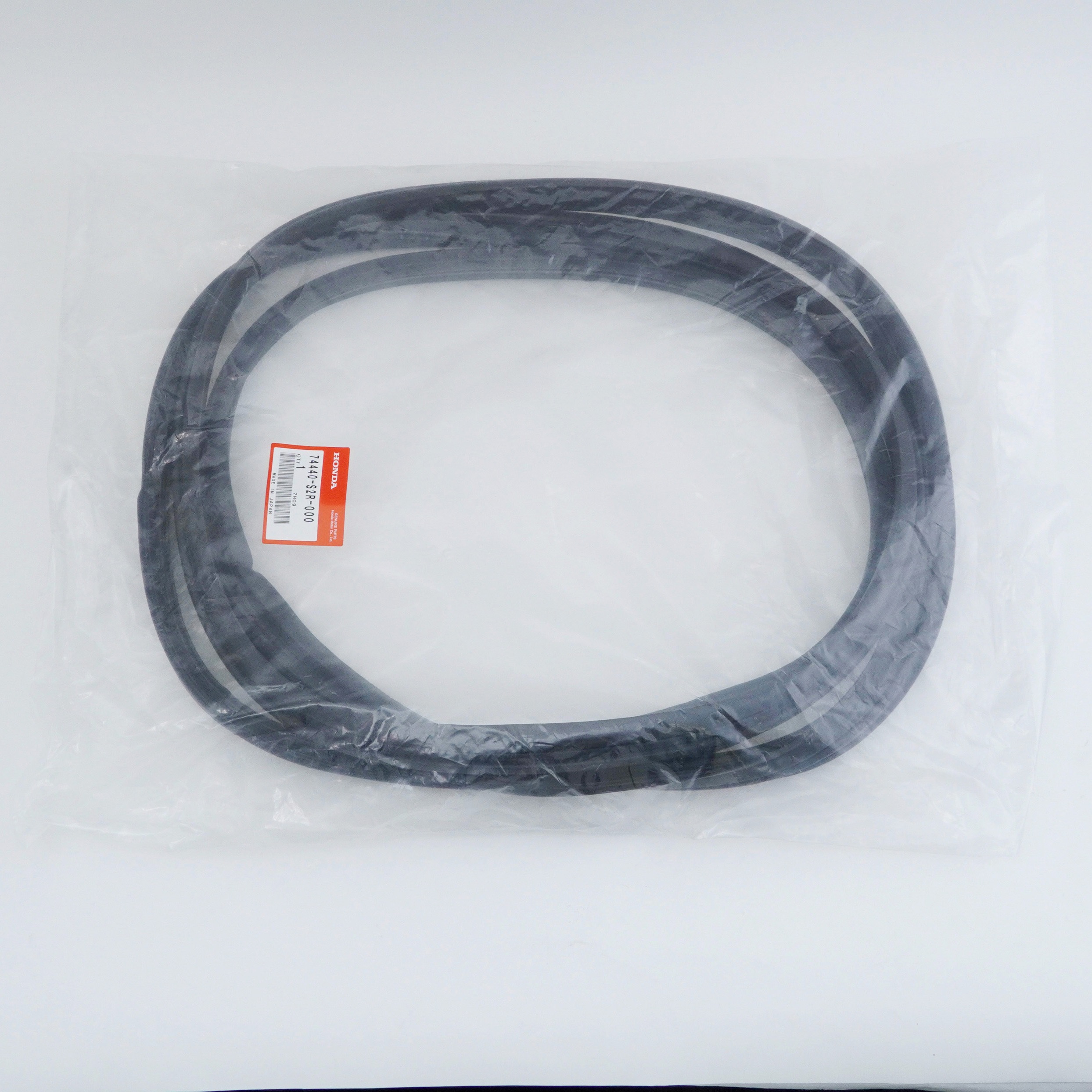 74440-S2R-000 (74440)ウエザーストリツプ，テールゲート 1個 ホンダ