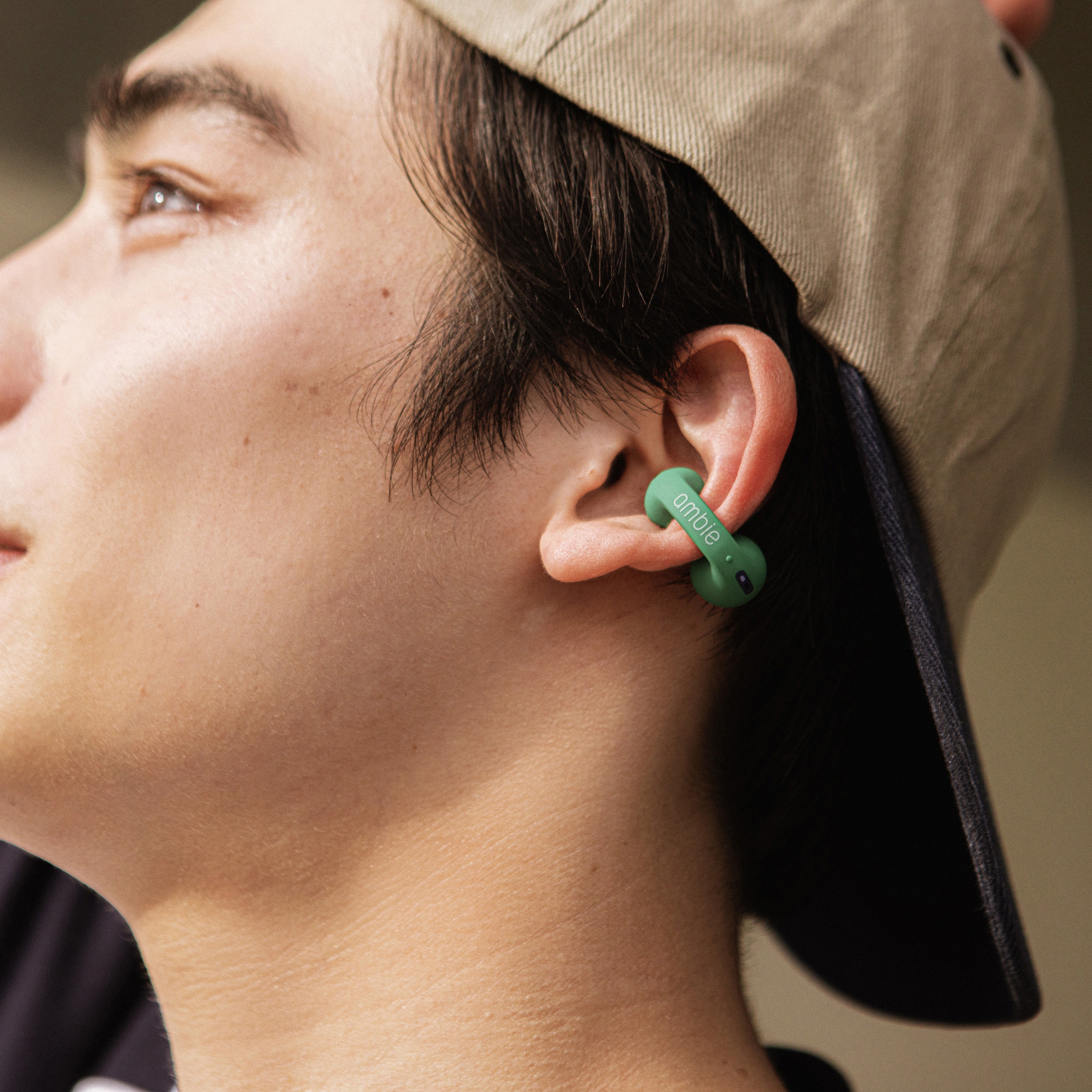 ambie sound earcuffs AM-TW02 グリーン×インディゴ ambie sound earcuffs AM-TW02 Green × Indigo – ambie STORE