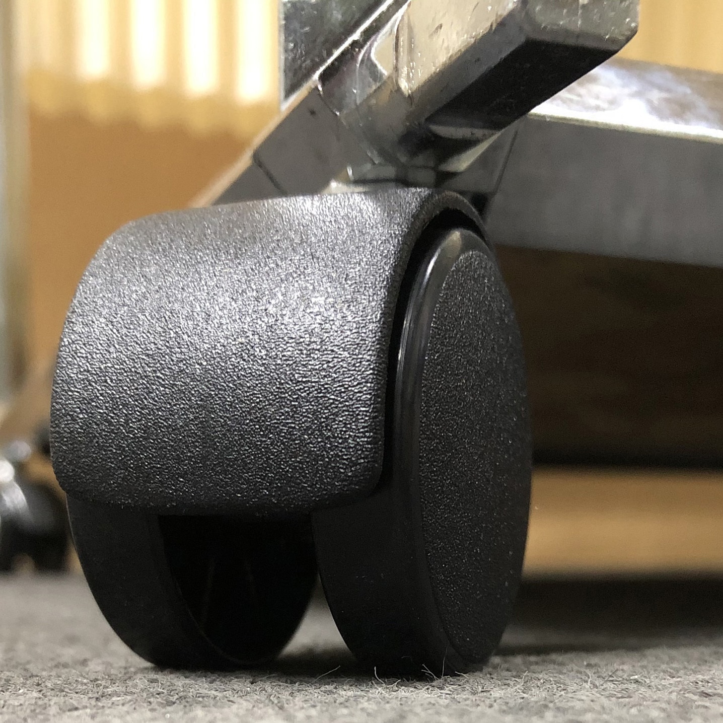 キャスタータイプ 双輪キャスター ボルト式 モノタロウ ストッパーなしねじ込み式