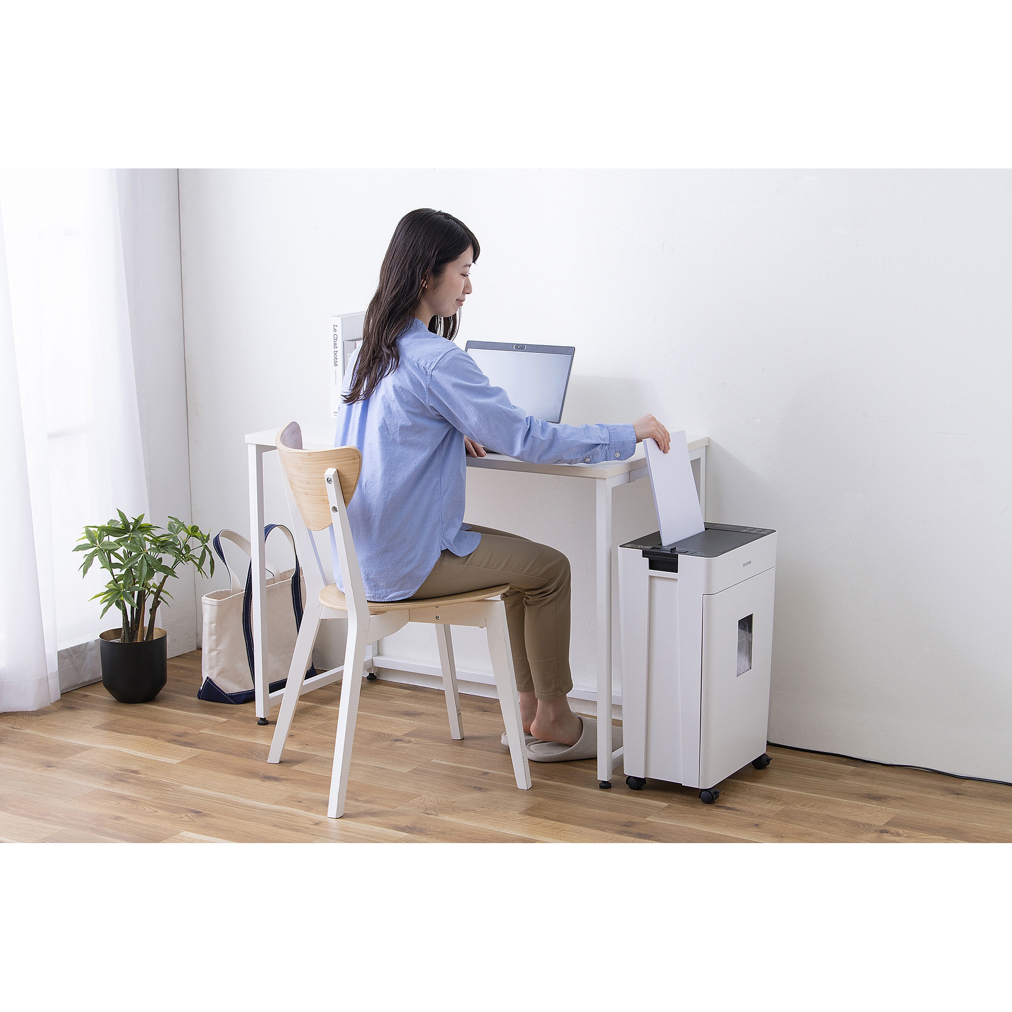 オートフィードシュレッダー アイリスオーヤマ 電動シュレッダー