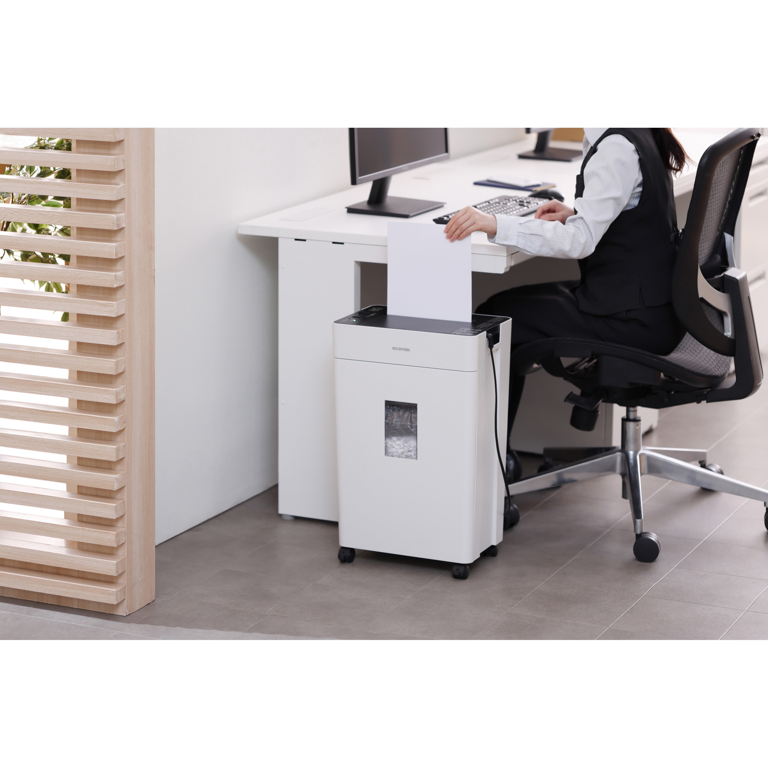 AFSR100C オートフィードシュレッダー クロスカット アイリスオーヤマ