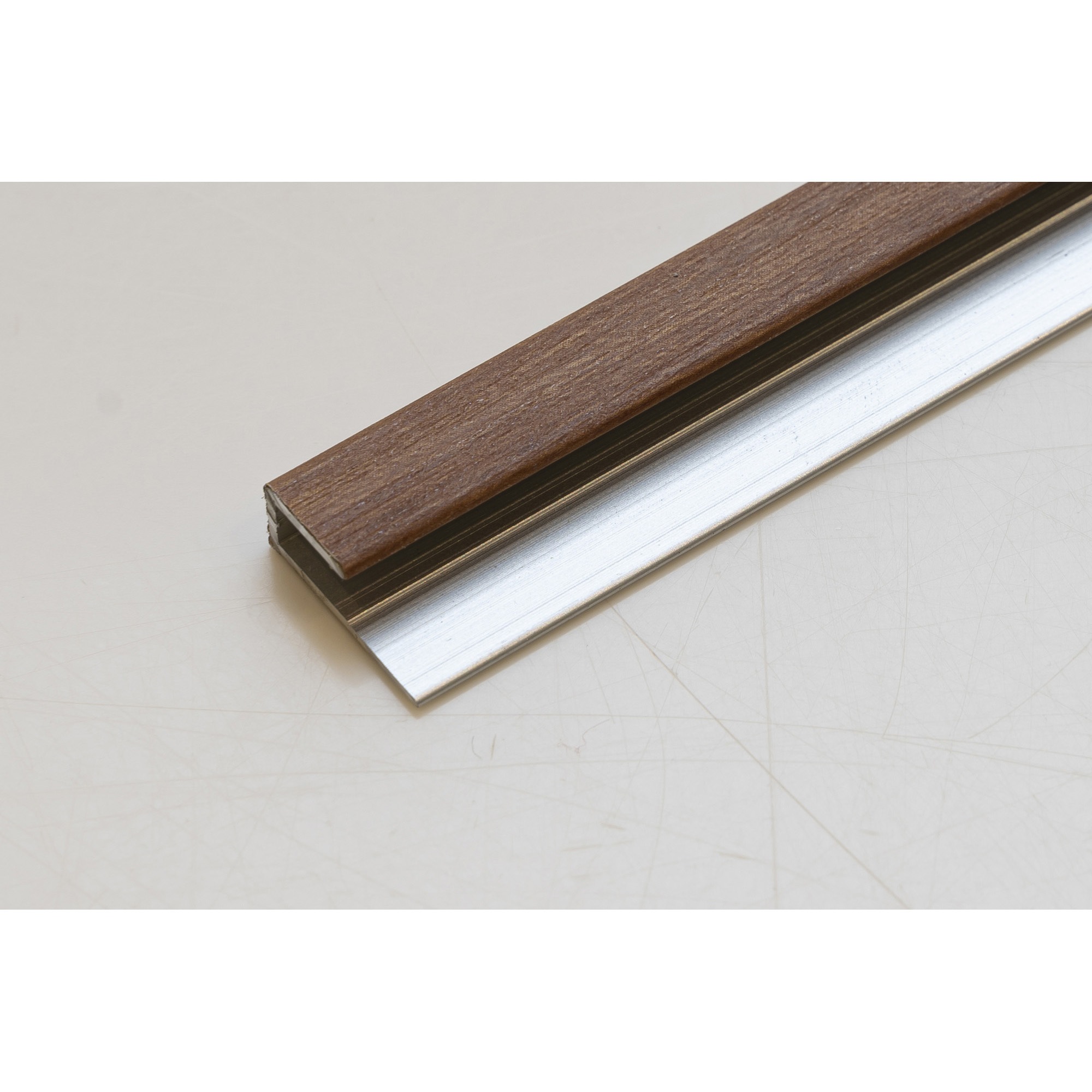 ALC-ie0007 アイパネル用 見切材 ニチレイマグネット チェリー色 長さ