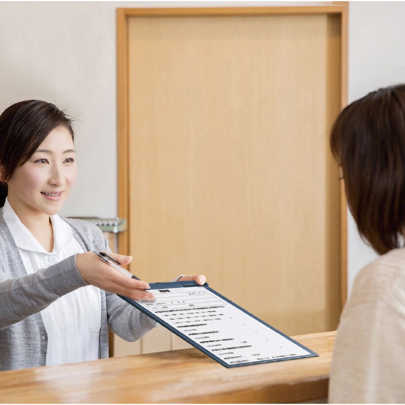 ヨハ-US78DB クリップボード(薄型・静音)A4短辺とじ コクヨ ネイビー色