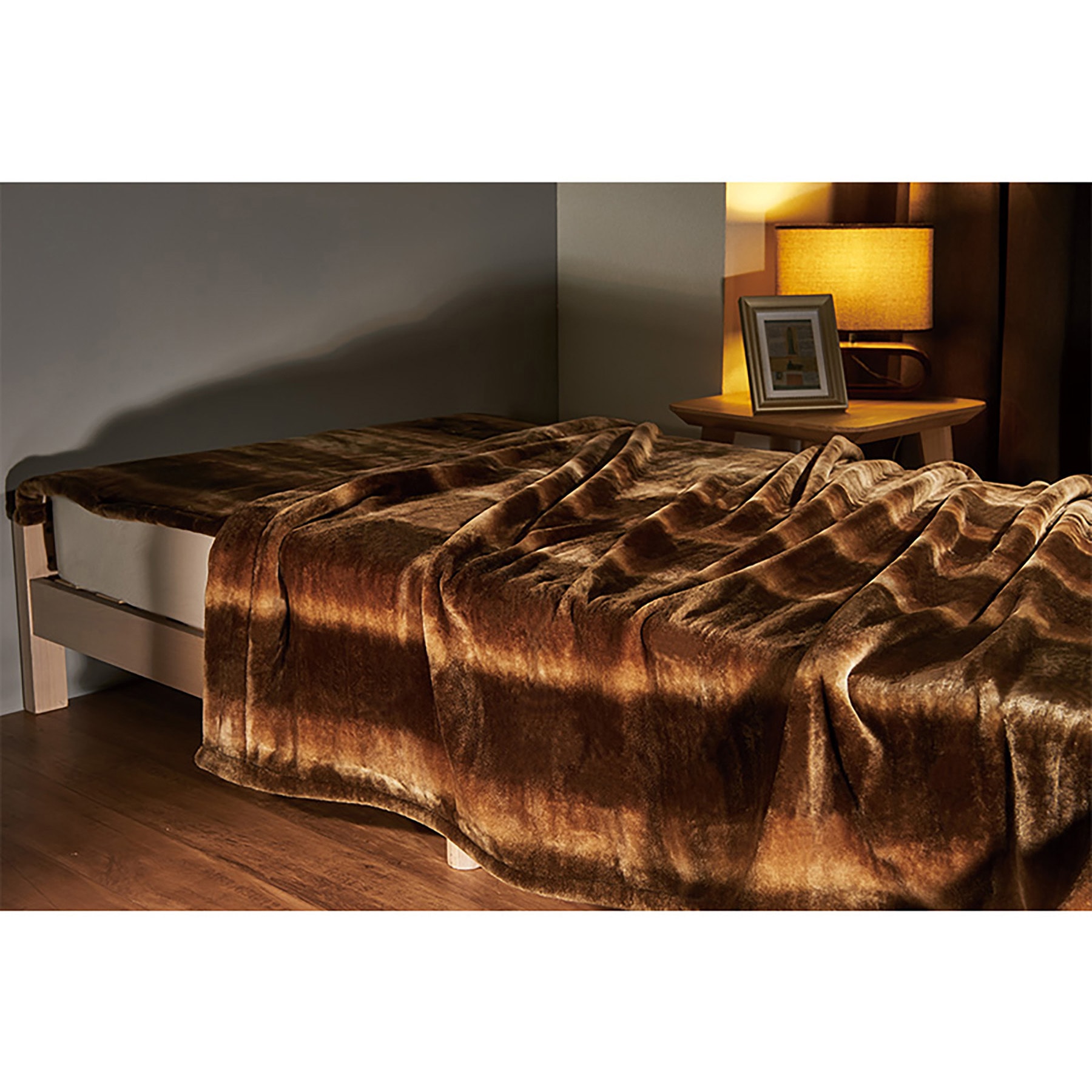 58002P カルドニードノッテⅢ オーロラブラウン ディーブレス 掛け毛布