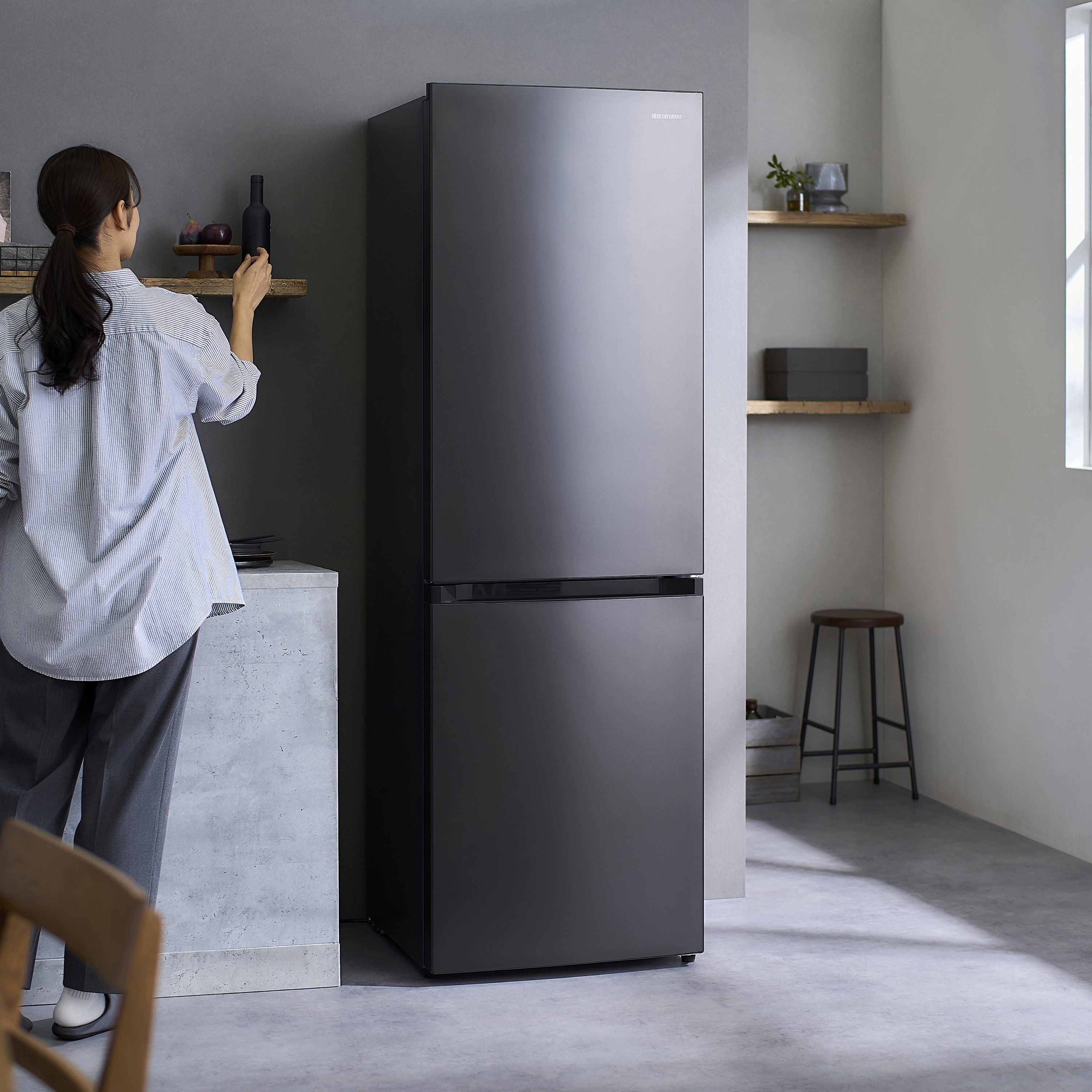 IRSN-I30A-B 冷凍冷蔵庫 301L アイリスオーヤマ ファン式 - 【通販