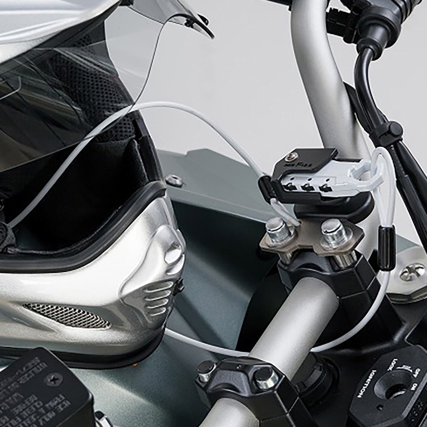 mf様・専用 MF-4770 ヘルメット用ワイヤーロック ハンドルクランプ取付 ストレート
