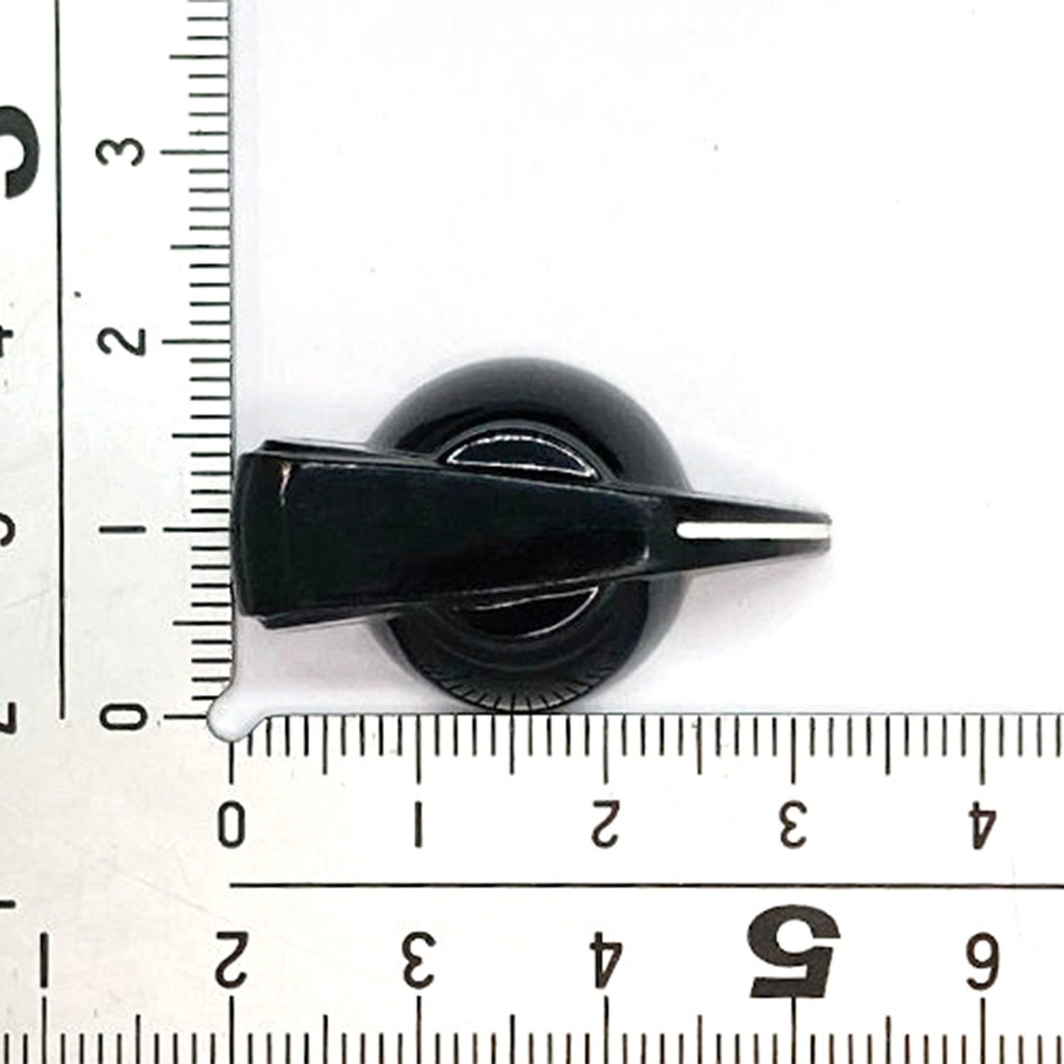 WTN-15-1191/6.1 Φ6軸用ツマミ 共立電子産業 黒色 1個 【通販モノタロウ】