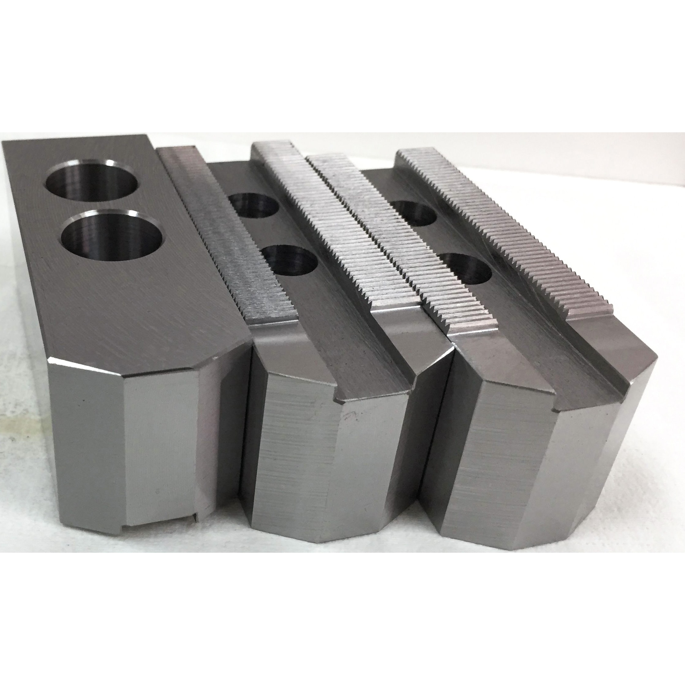 M-10 BP；32 P1.5 松本用生爪 1セット(3個) IZS 【通販モノタロウ】