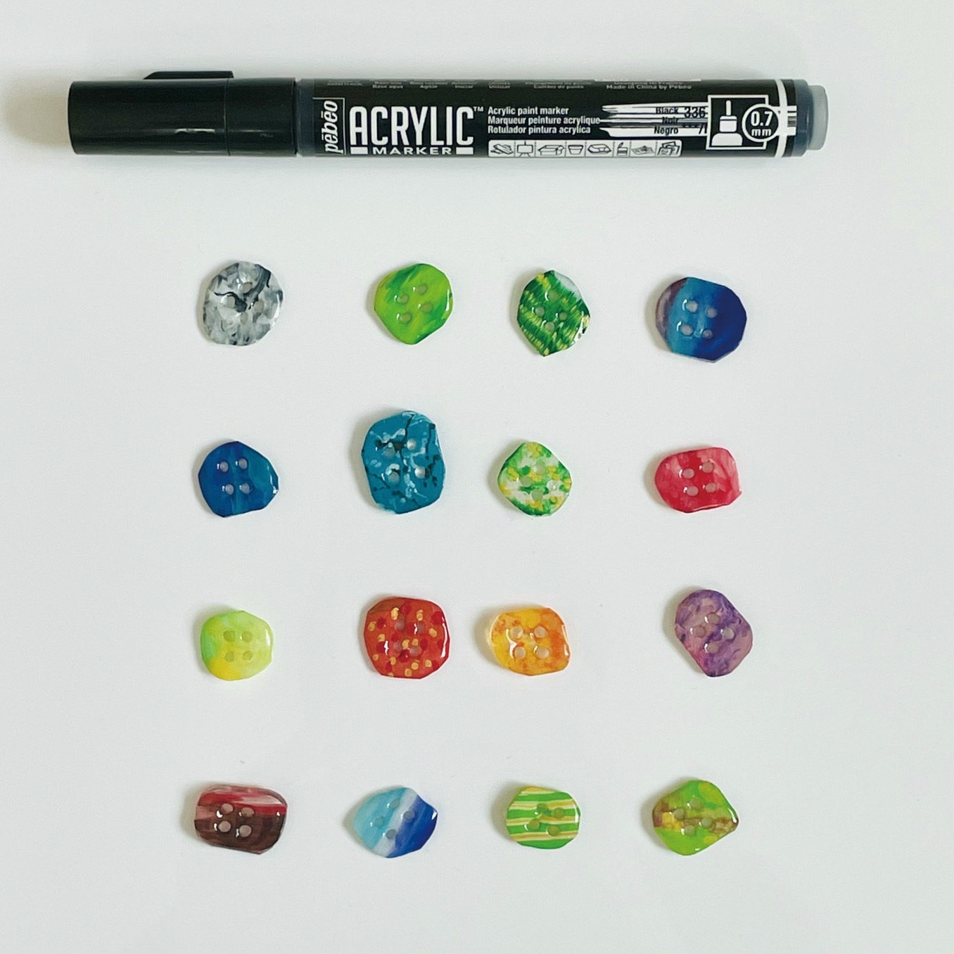 205608 アクリリックマーカー 0．7mm 極細ラウンド ペベオ 耐水 レッド