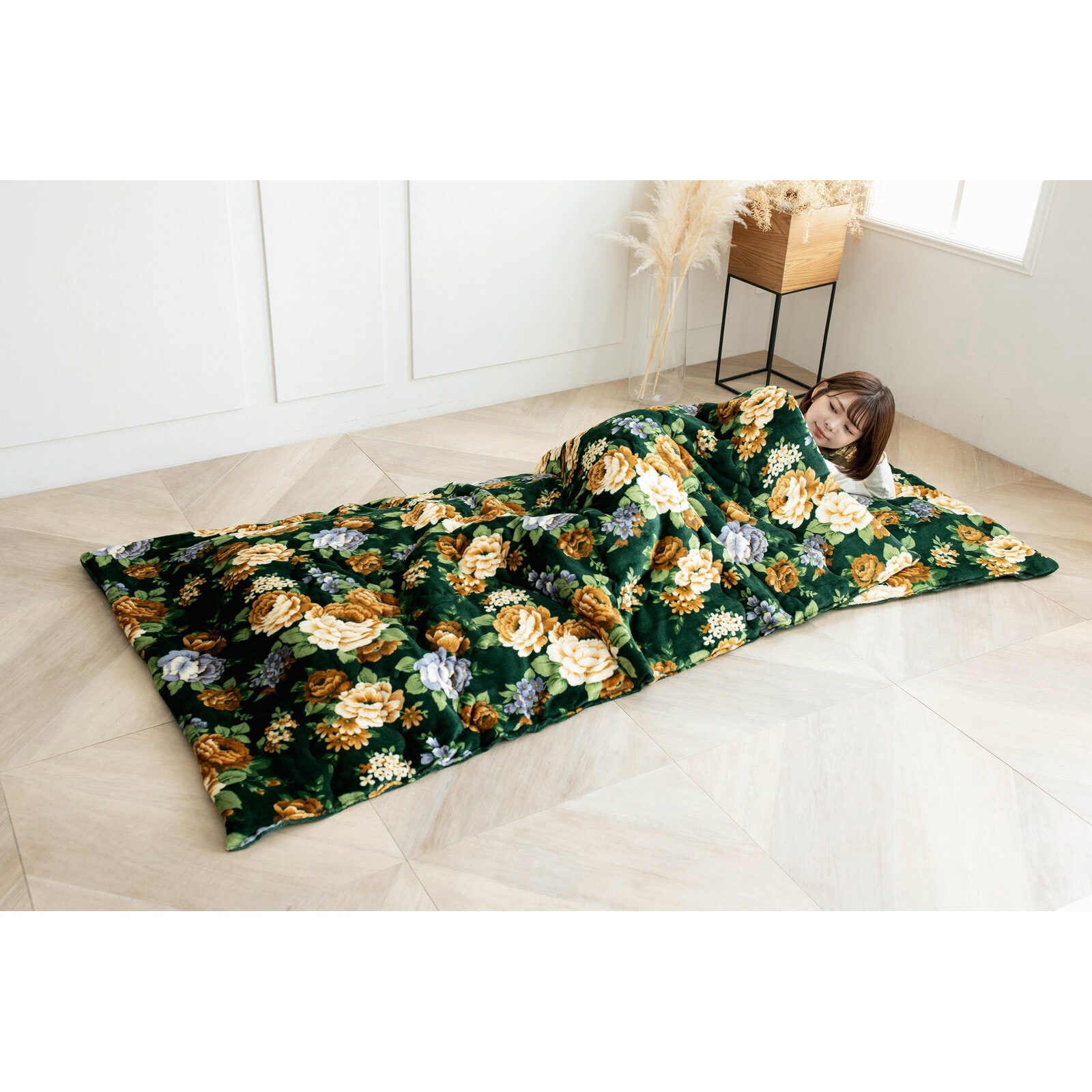a33552 ごろ寝毛布布団(長座布団) ファミリー・ライフ グリーン色 寸法(約)120×190cm  a33552