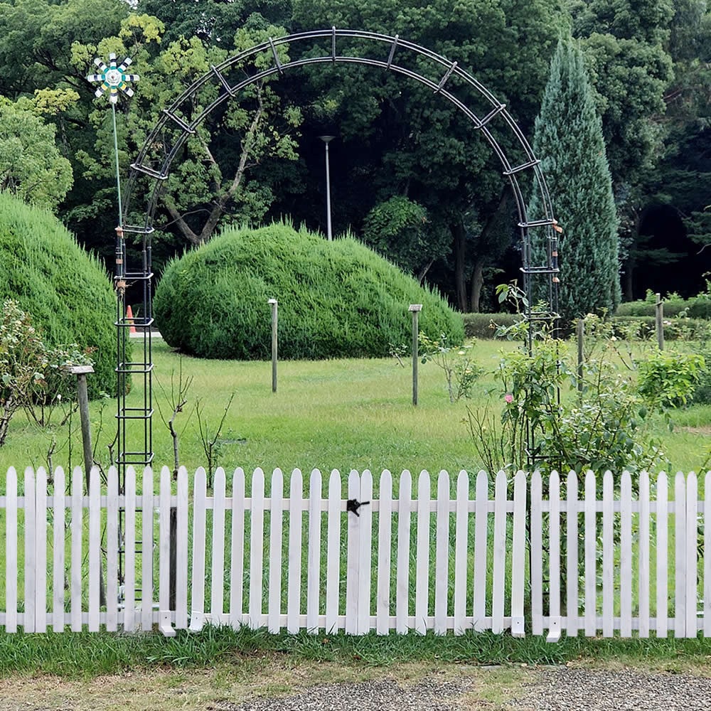 WF-HG-WHT 折り畳めるウッドフェンスゲートセット(縦ストライプ) 住まいスタイル 幅1420mm奥行24mm高さ71mm WF-HG-WHT WF-HG-WHT 折り畳めるウッドフェンスゲートセット(縦ストライプ) 住まいスタイル 幅1420mm奥行24mm高さ71mm WF-HG-WHT