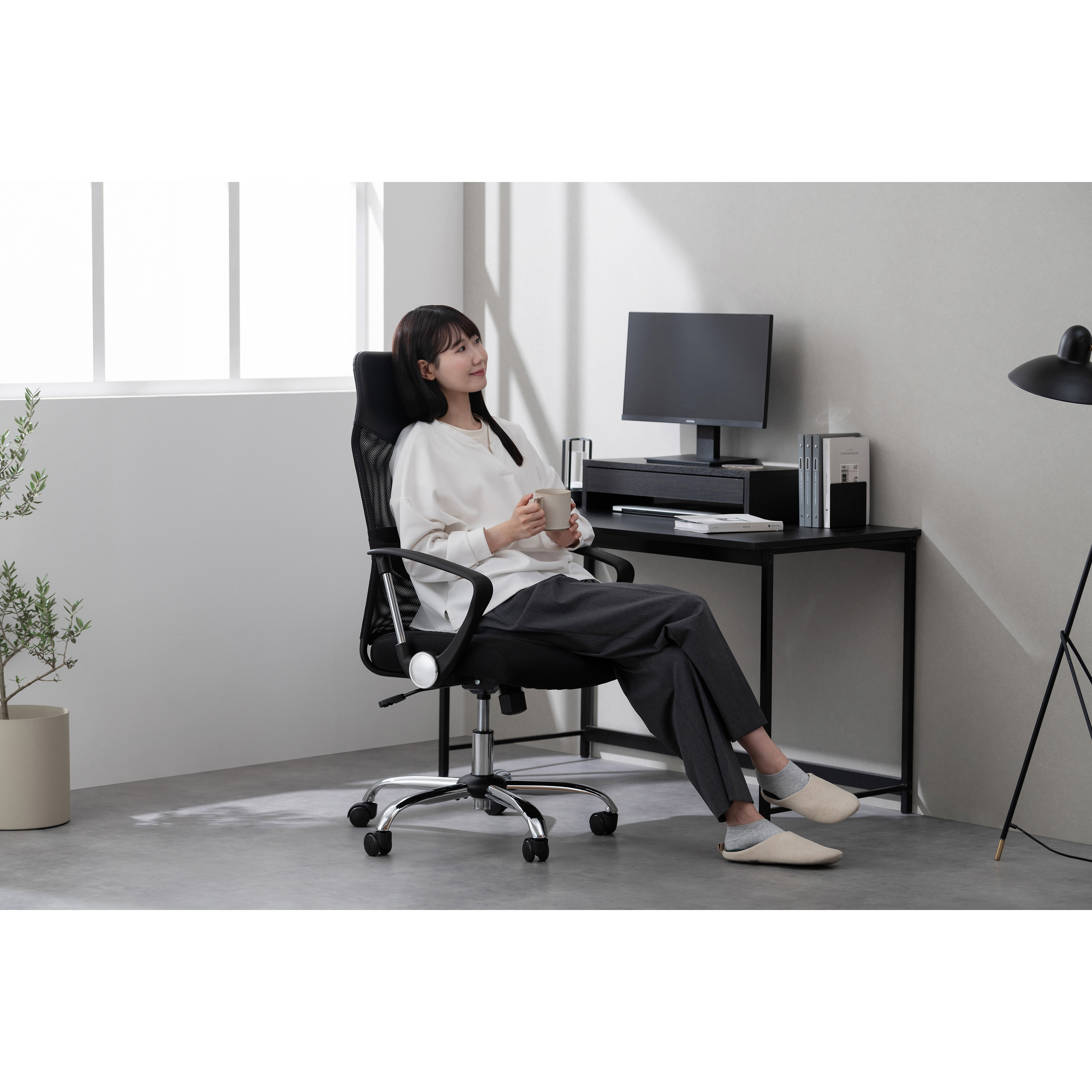OFC-MBHR オフィスチェア メッシュタイプ 肘付きハイバック アイリス 
