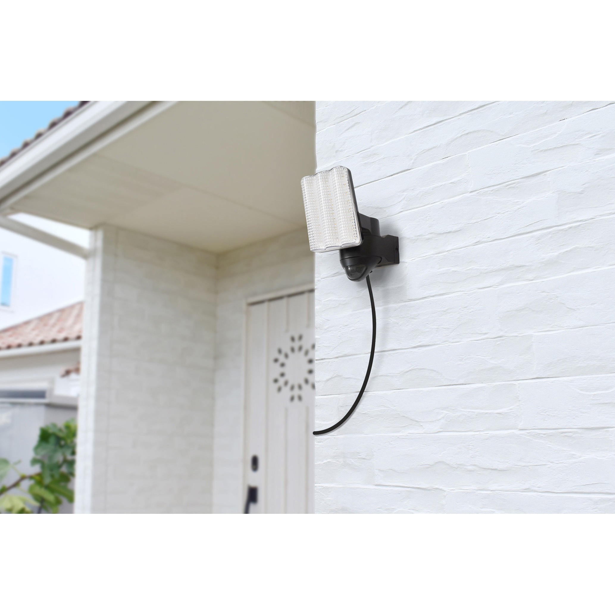 DLA-17T100 コンセント式センサーライト DAISHIN(大進) LED1.0W×26個