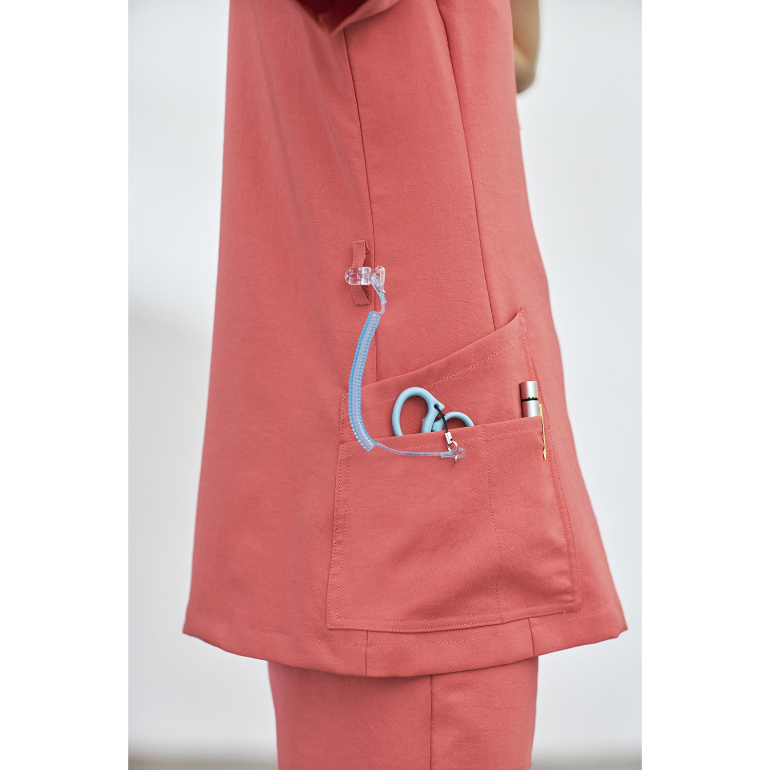 7071SC レディススクラブ Dickies(ディッキーズ) D.ピンク色 サイズM 