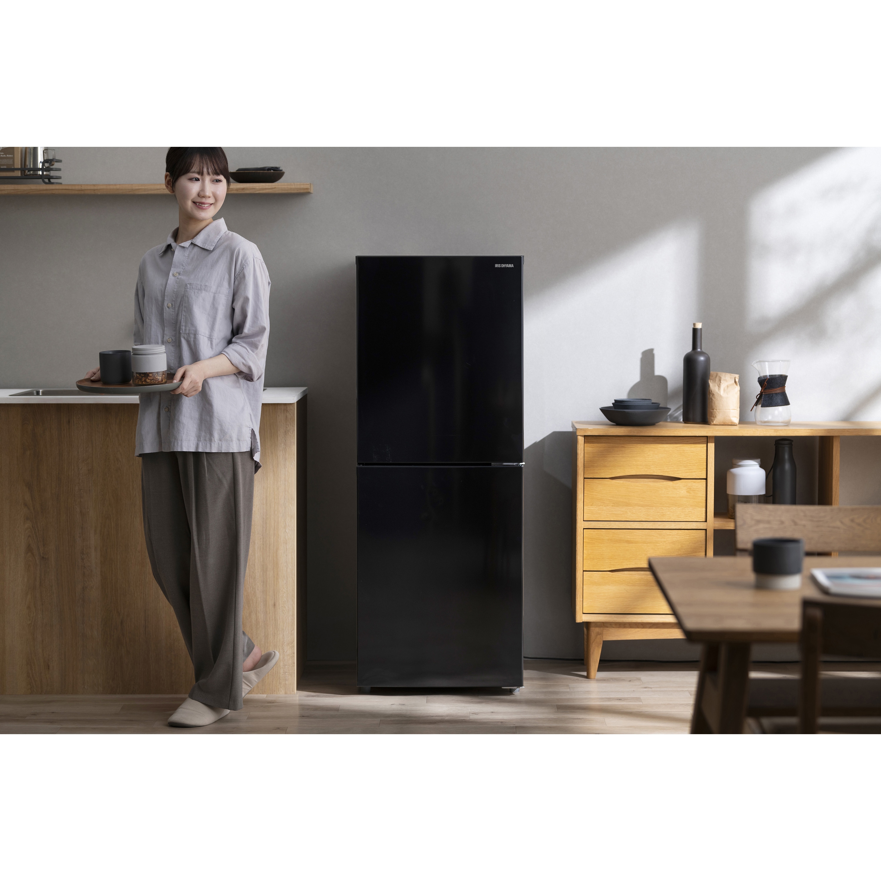 IRSN-HF15A-B 冷凍冷蔵庫 153L アイリスオーヤマ ファン式 - 【通販