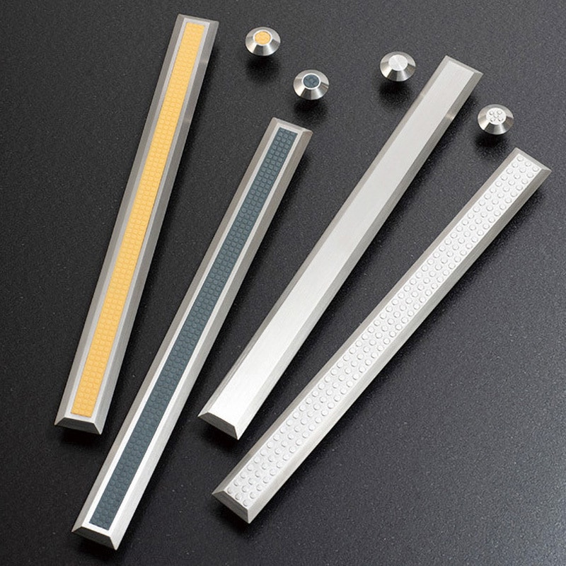 ぽんきんさん専用 アルミリフレクターキット スリム 126cc以上用｜株式会社デイトナ