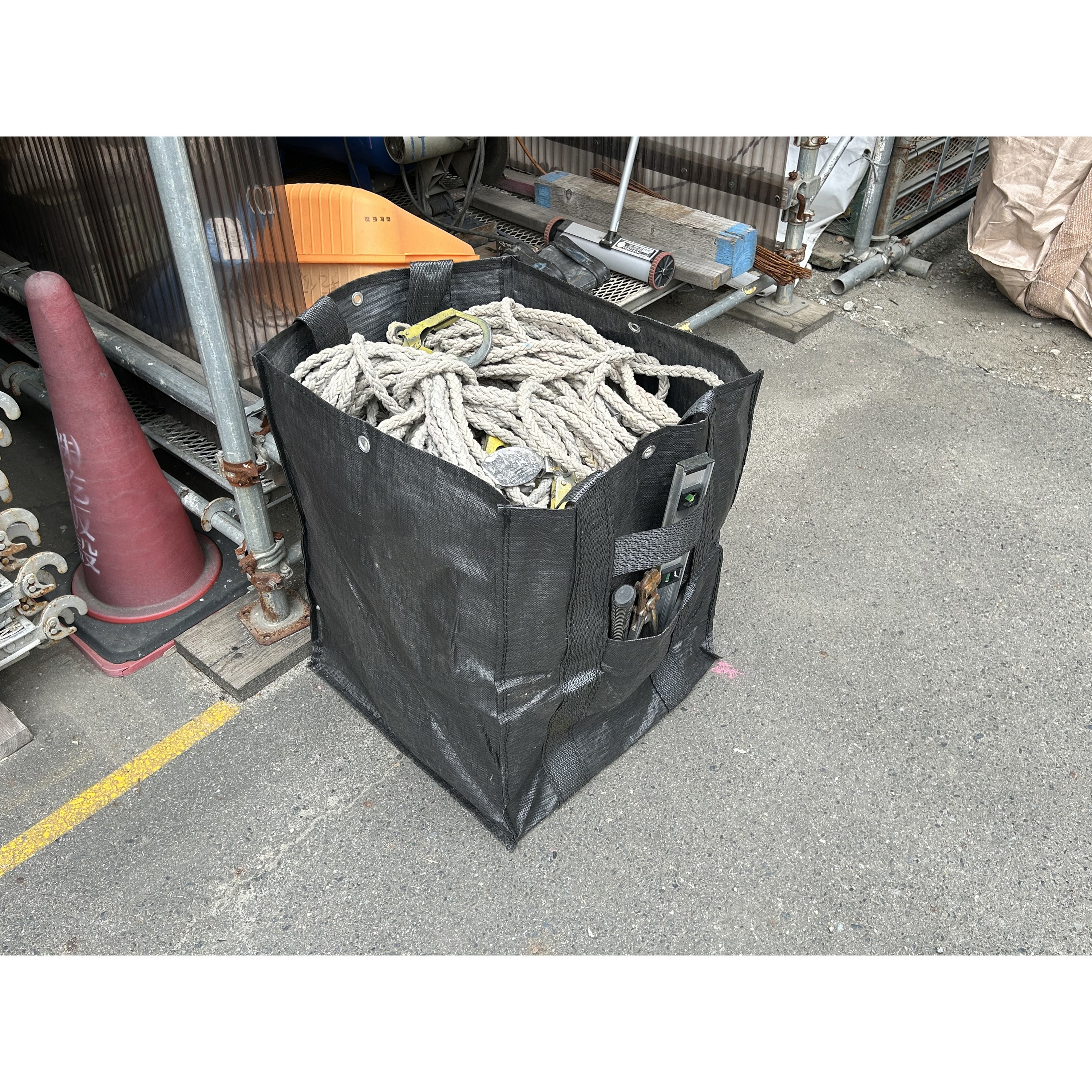 W-323 作業袋 ”虎畚”とらふご 1個(300L) ユタカメイク 【通販モノタロウ】