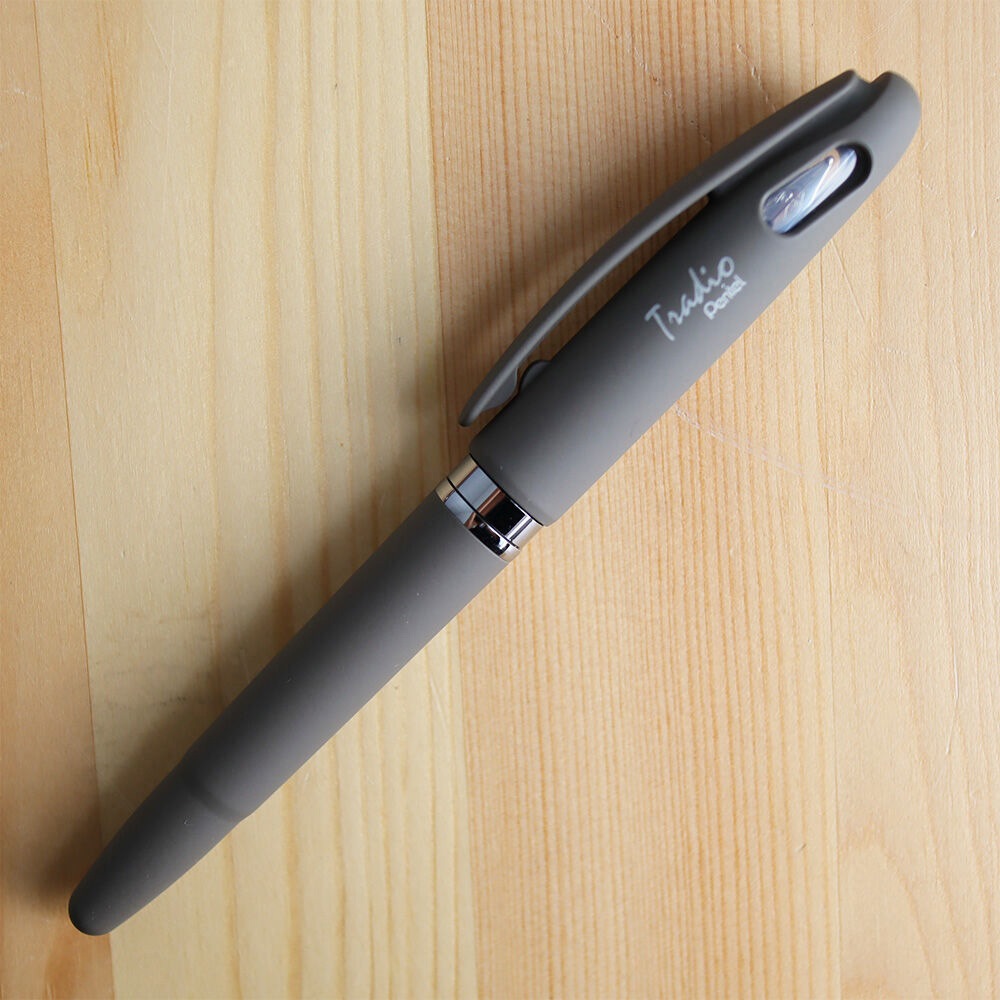 TRF92N トラディオ万年筆 Pentel Tradio Fountain Pen 1本 紀寺商事