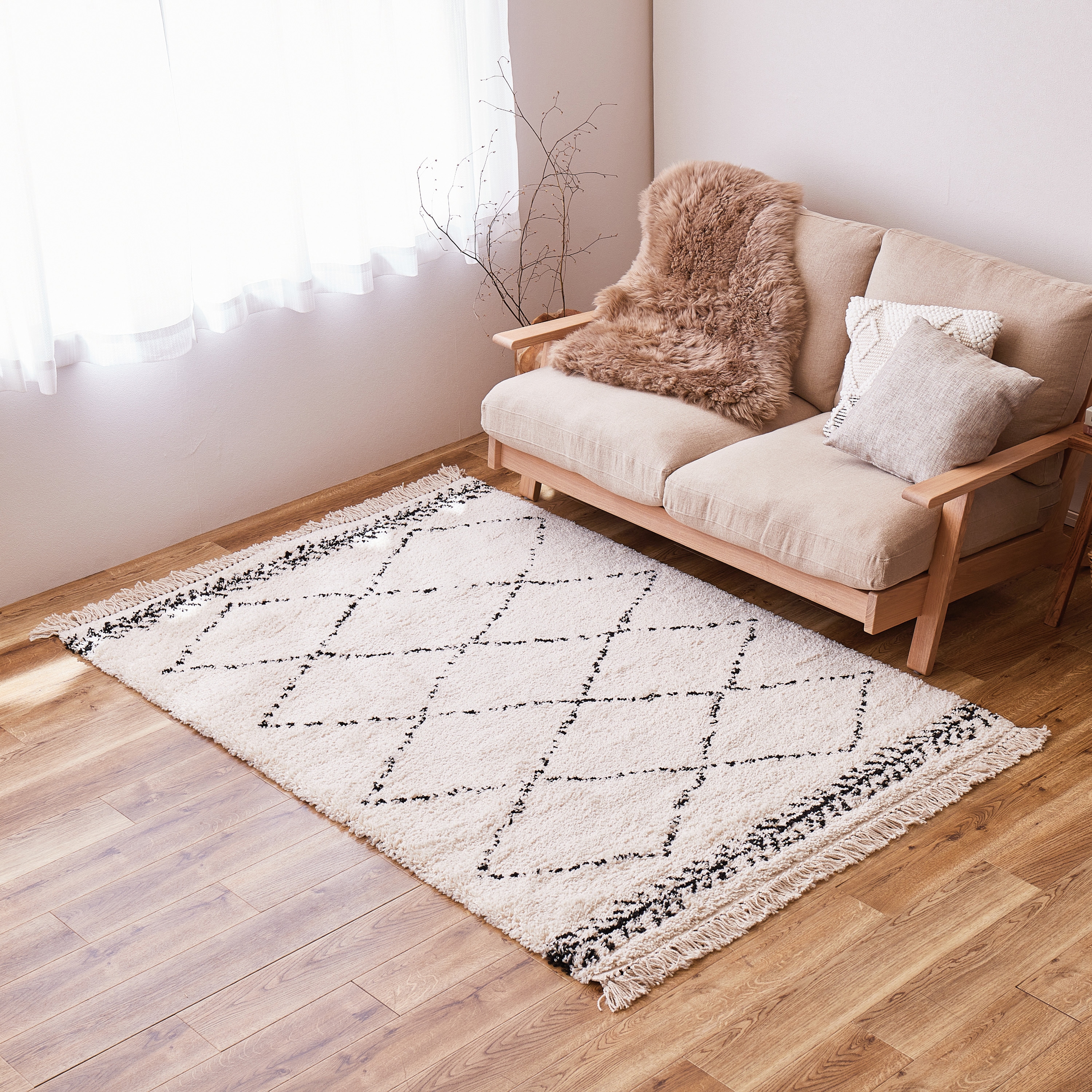 240623630 ベルギー製 ウィルトンラグ BOHO ベニワレン 萩原 アイボリー色 寸法200×250cm