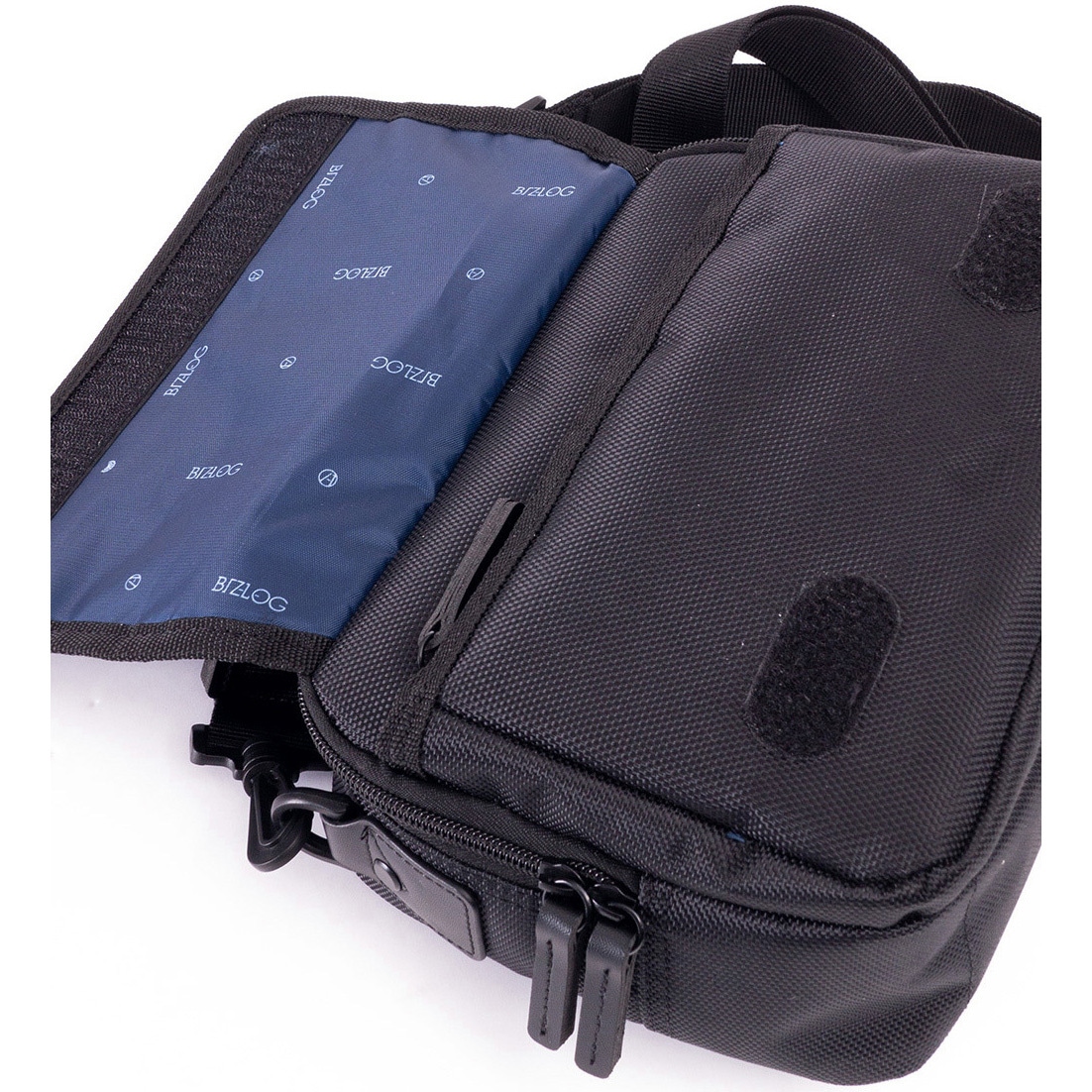 ALI-7821G 横型ショルダーバック アジア・ラゲージ ブラック色